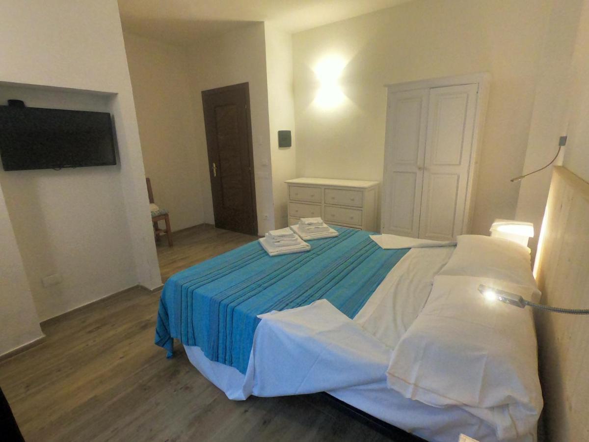 Villa La Conchiglia Rooms Cala Liberotto Eksteriør bilde