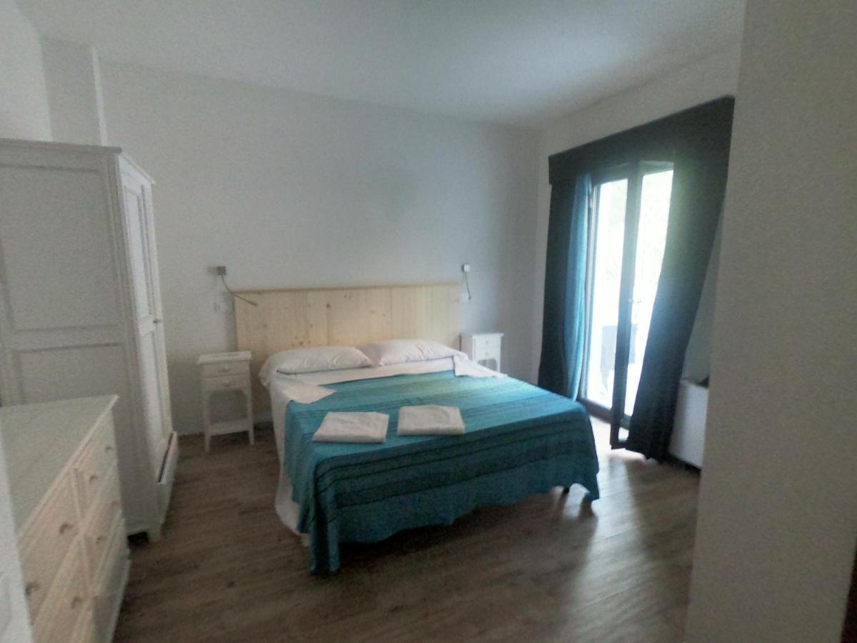 Villa La Conchiglia Rooms Cala Liberotto Eksteriør bilde