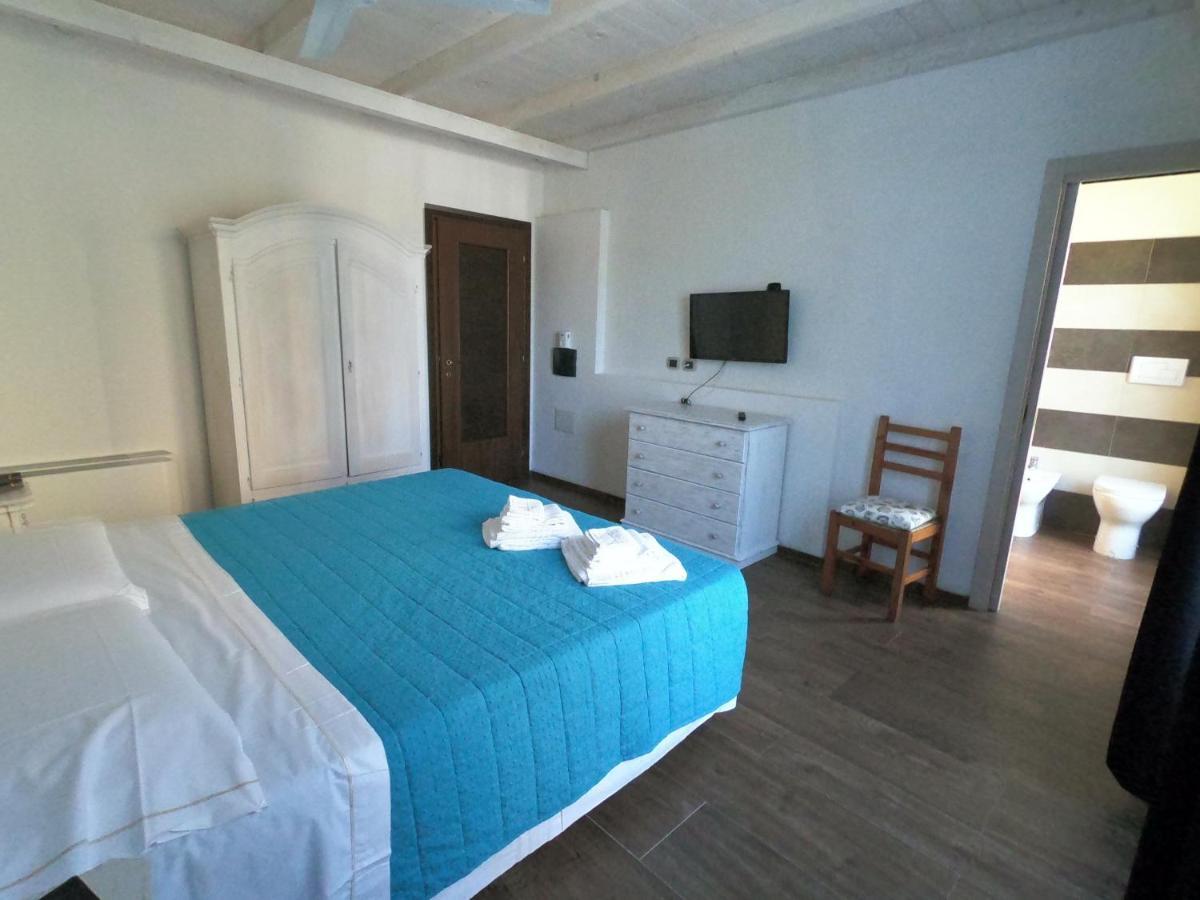 Villa La Conchiglia Rooms Cala Liberotto Eksteriør bilde
