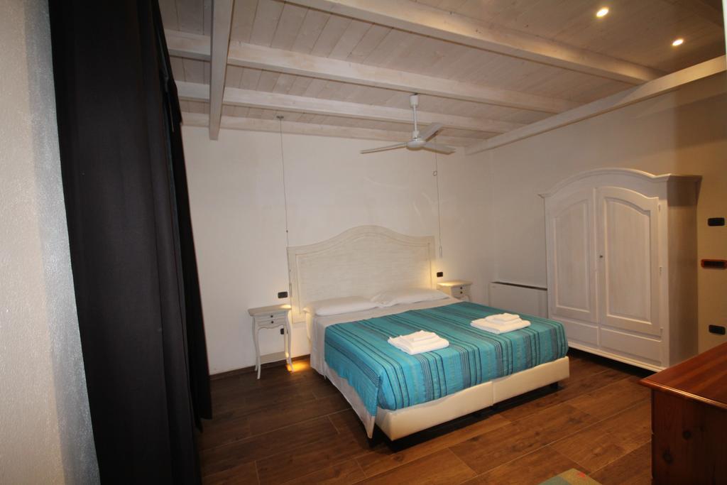 Villa La Conchiglia Rooms Cala Liberotto Eksteriør bilde