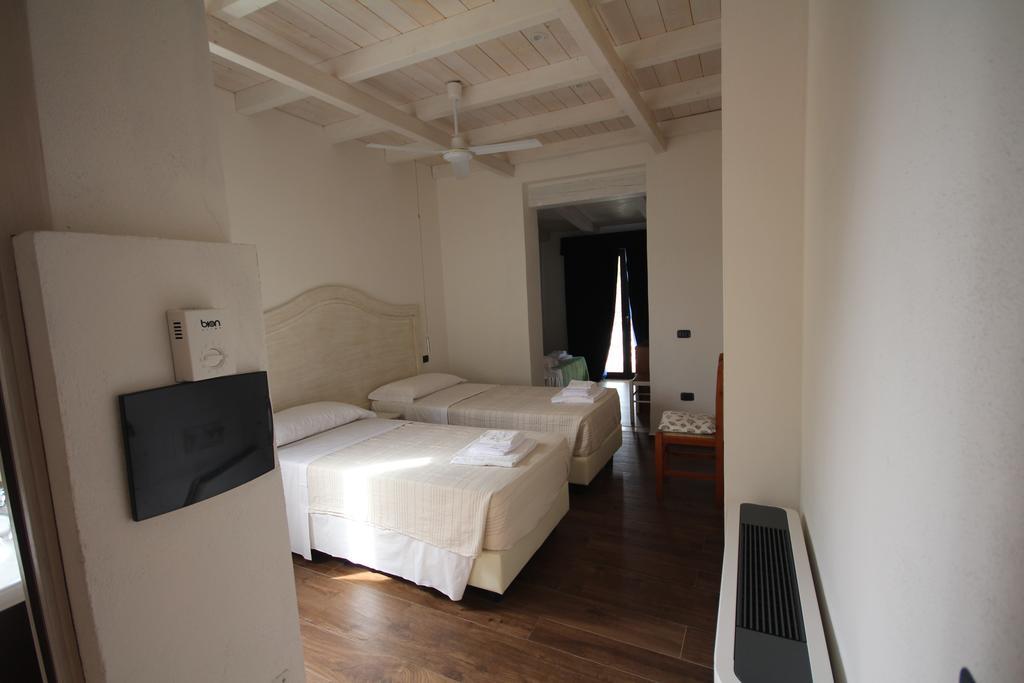 Villa La Conchiglia Rooms Cala Liberotto Eksteriør bilde