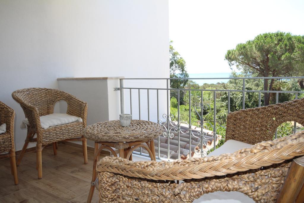 Villa La Conchiglia Rooms Cala Liberotto Eksteriør bilde